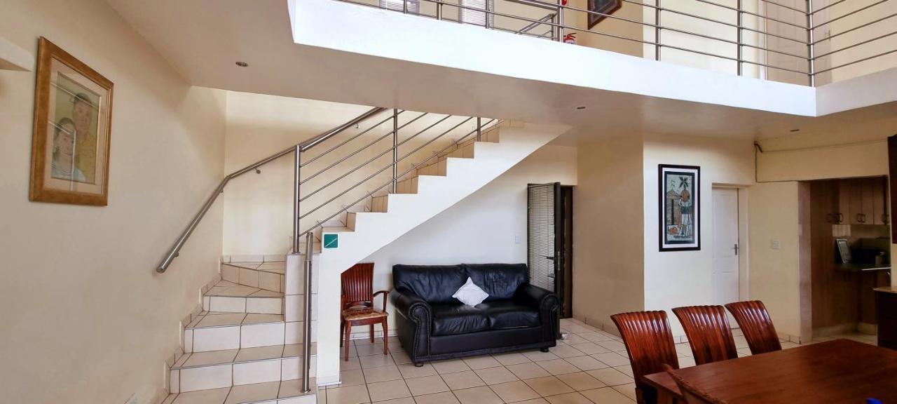Asda guesthouse Mogwase Extérieur photo